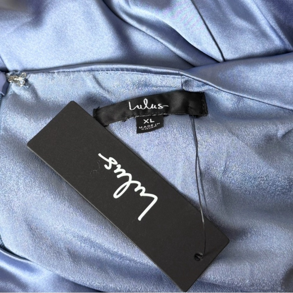 NWT LULUS Blue Satin Twist Open Back Halter V-Neck Sleeveless Maxi Slip Dress XL - Picture 4 of 5